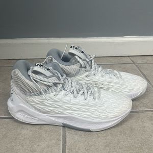 Under Armour Sneakers